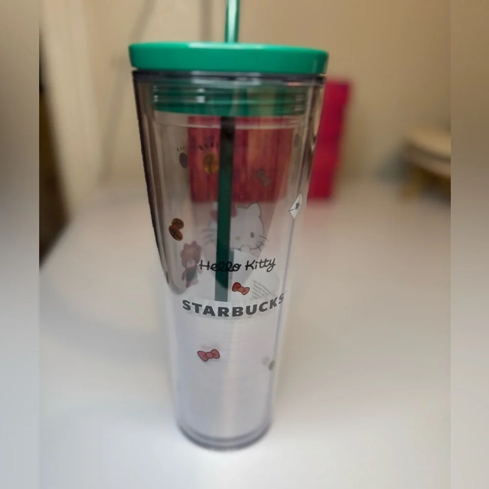 Starbucks x Hello Kitty 24 oz Tumbler New